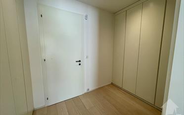 Apartment 5 rooms - image - 12