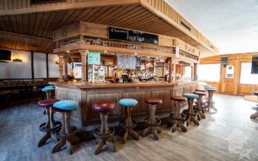 Bar 9 rooms - image - 4