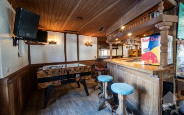Bar 9 rooms - image - 5