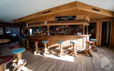 Bar 9 rooms - image - 9