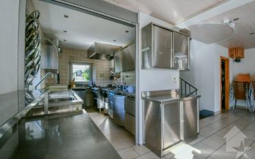 Einfamilienhaus 12.5 Zimmer - image - 3