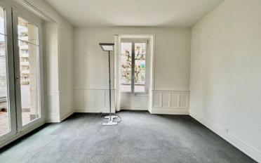 Bureau 4 pièces - image - 1