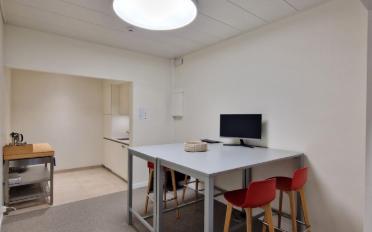Office - image - 7