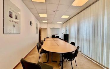 Office - image - 4
