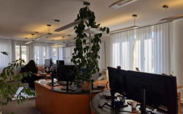 Office - image - 6