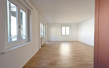 Apartment 4 rooms - image - 2