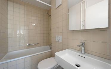 Apartment 4 rooms - image - 9