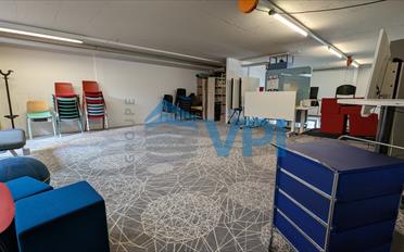 Office - image - 11