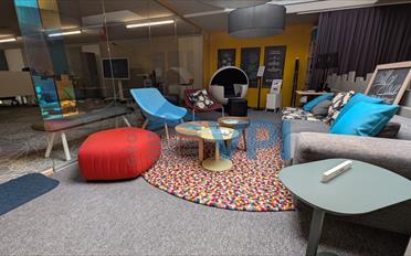 Office - image - 9