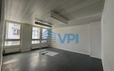 Commercial - image - 3