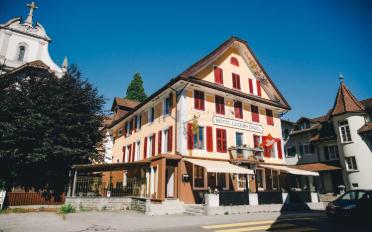 Wohngebäude 18 Zimmer - image - 1