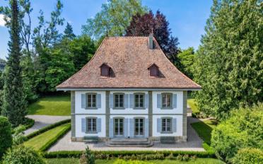 Schloss - image - 3