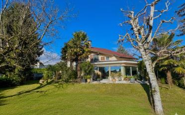 Villa - image - 2