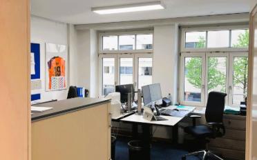 Bureau - image - 3
