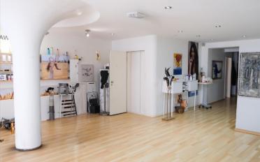 Hairdresser - image - 3