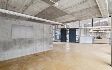 Office - image - 4
