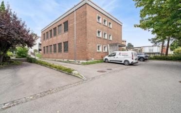 Commercial - image - 1