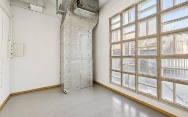 Office - image - 9