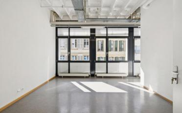 Office - image - 11