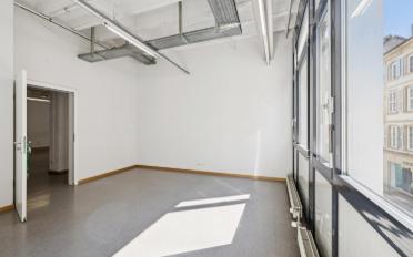 Office - image - 12