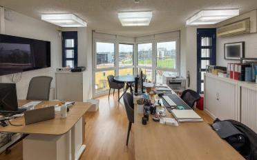 Bureau - image - 2