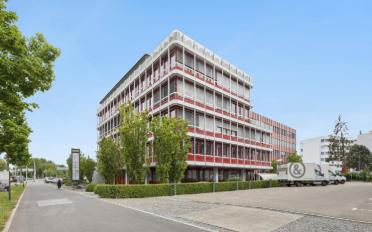 Office - image - 1