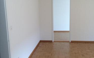 Apartment 4 rooms - image - 3