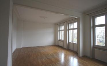 Apartment 4 rooms - image - 4
