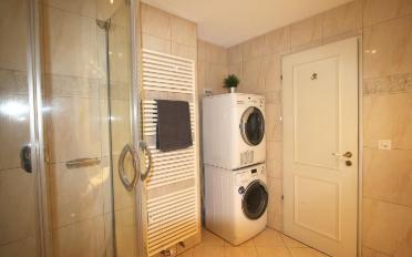 Apartment 4 rooms - image - 3