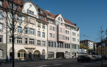 Dachwohnung 2.5 Zimmer - image - 1