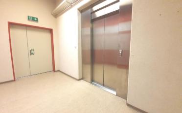 Office - image - 5