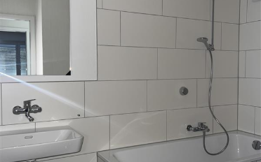 Apartment 4 rooms - image - 3