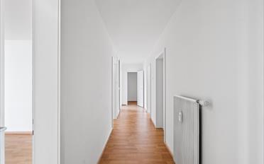 Apartment 4.5 rooms - image - 8