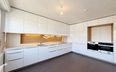 Apartment 8 rooms - image - 11